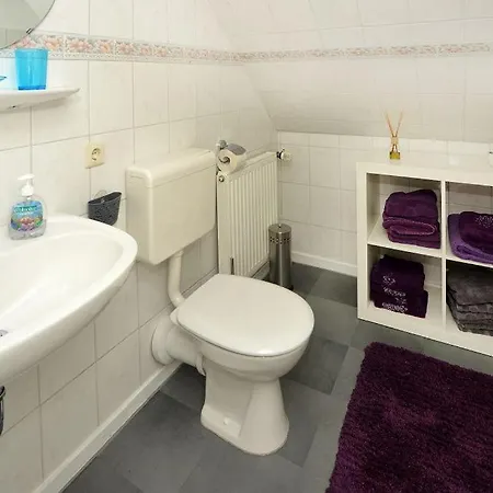 Holiday home Ferienhuus Ostfriesland Krummhoern